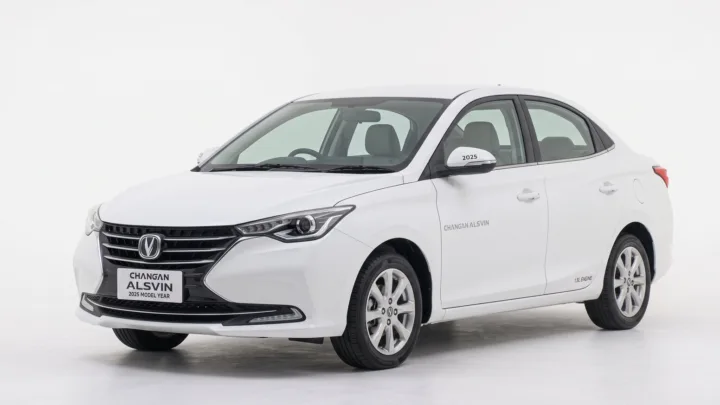 Changan Alsvin, white saloon, studio photograph on a plain background
