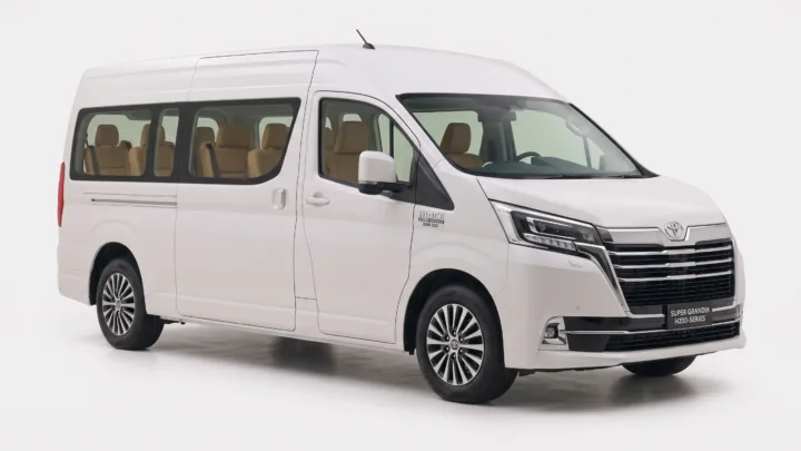 Toyota Hiace, Super Grandia trim, studio photograph on a plain background